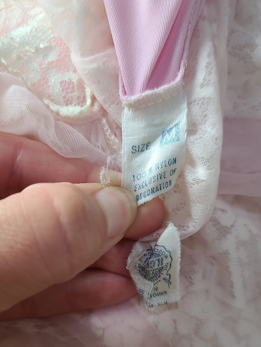 Vtg MCM ILGWU 2-Piece Pink & Cream Sheer Lace Peignoir & Nylon Nightgown Set M - Picture 14 of 16